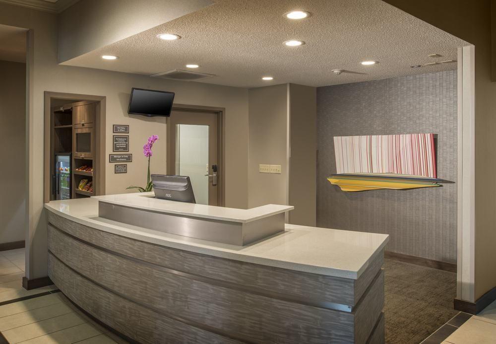 Airport Hotel 3*