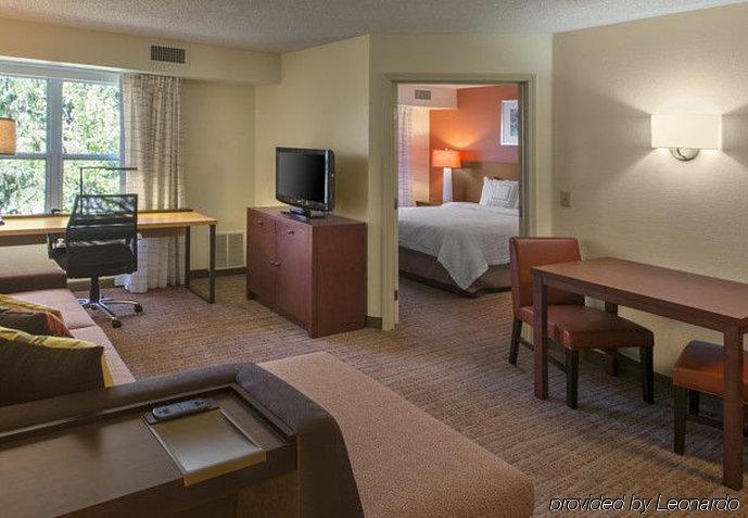 Airport Hotel