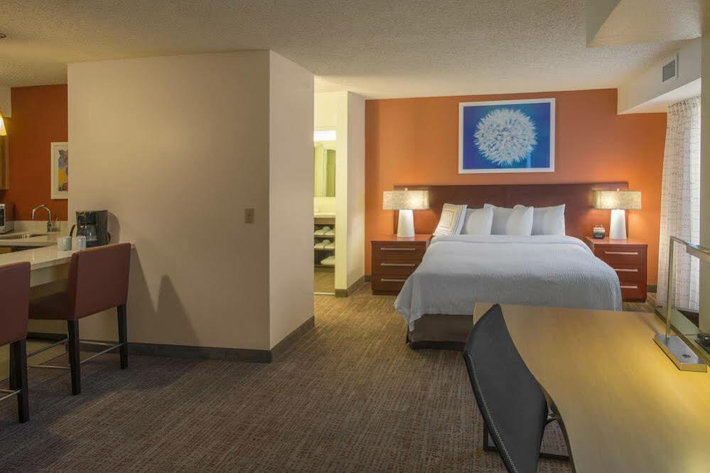 Airport 3* Indianapolis